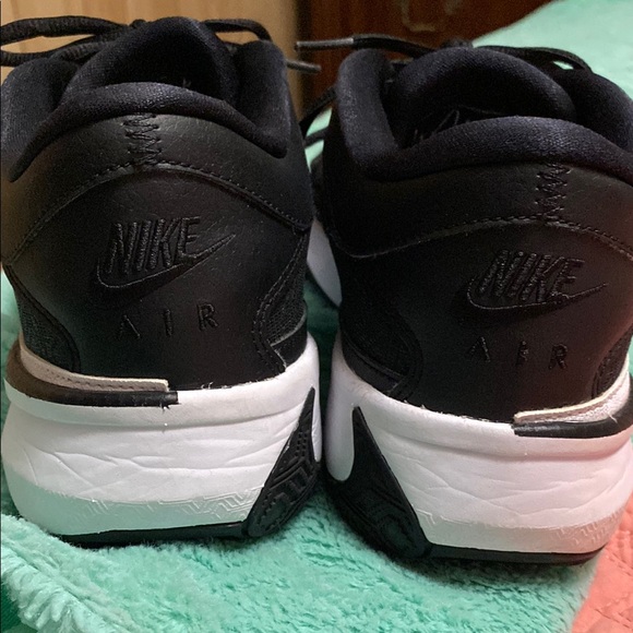 Nike Black and White Air Sneakers - Picture 2 of 6